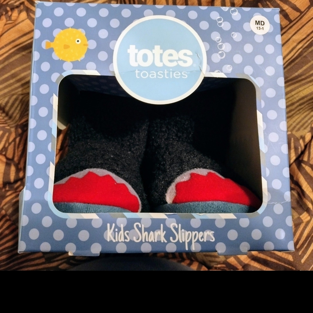 Totes Toasties Kids Shark Slippers